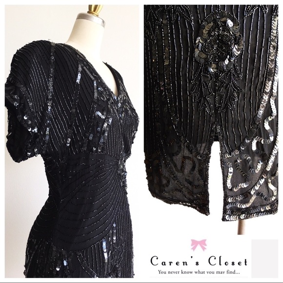Vintage Sequin Beaded Dress with shoulder pads and open back size 4 in black - Picture 4 of 10
